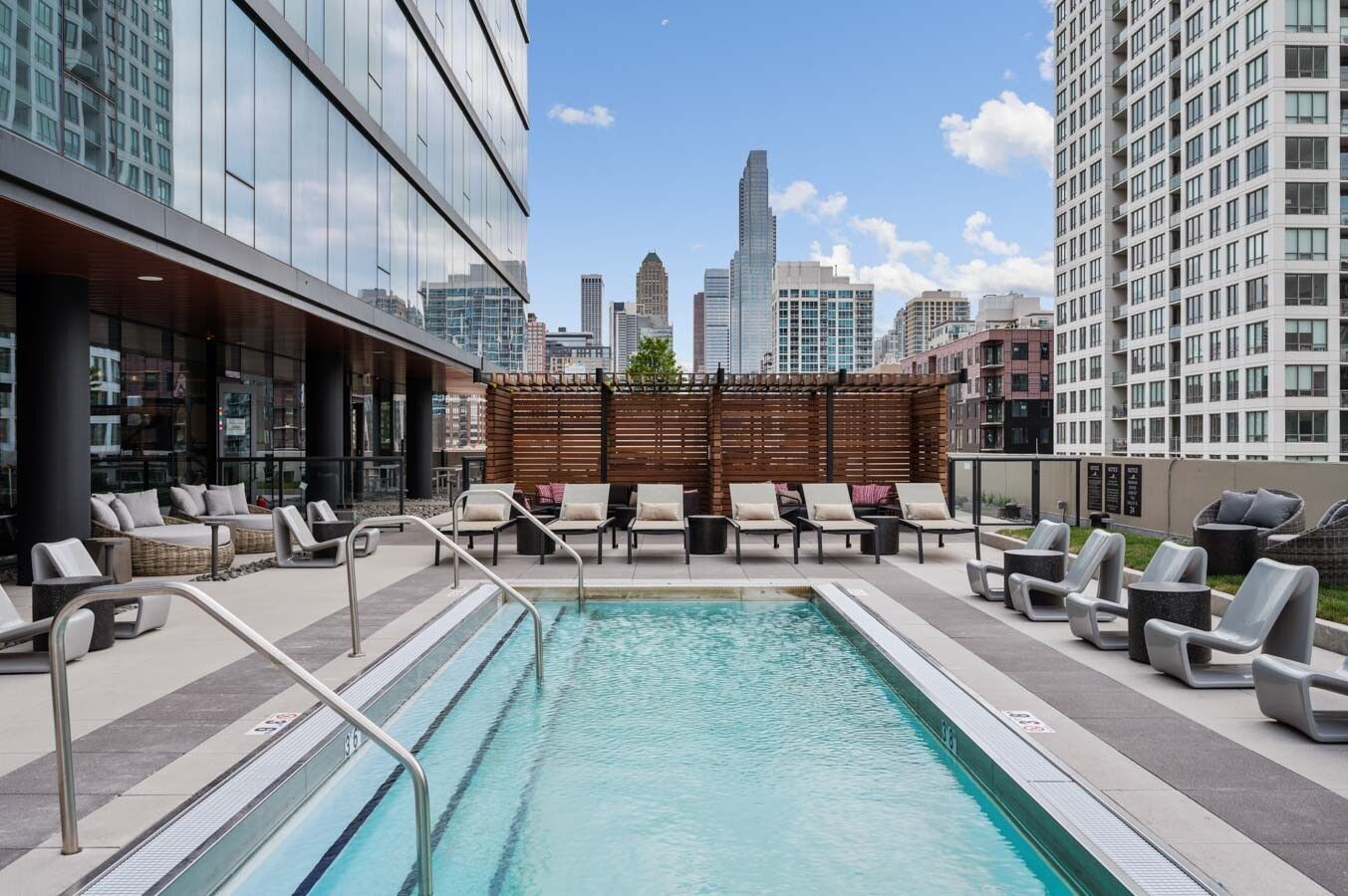 the-808-cleveland-managed-by-common-chicago-il-building-photo 808 cleveland pool apartments for rent chicago il
