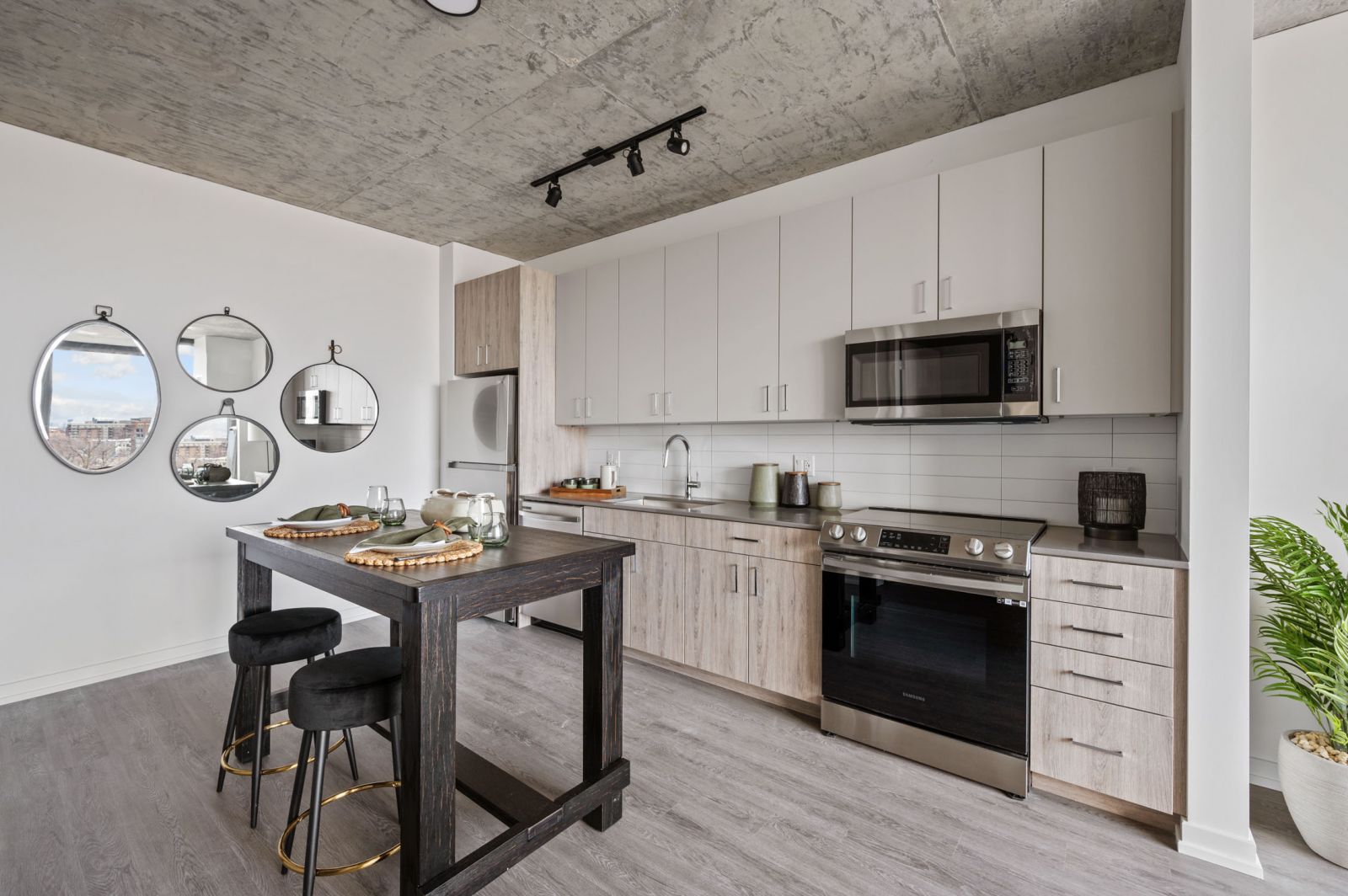 808-Suite 705-Kitchen_2_600kb 808 Suite 705 Kitchen 2 600kb